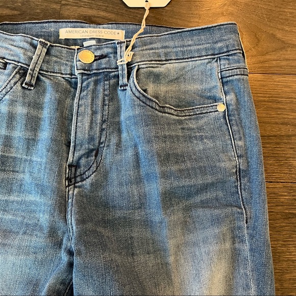 NWT American Dress Code Flare Jeans - Picture 3 of 5
